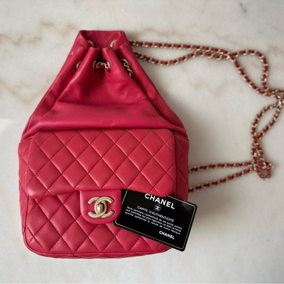 CHANEL
Lambskin Quilted Large In Seoul Backpack Dark Pink - Picture 5 of 5